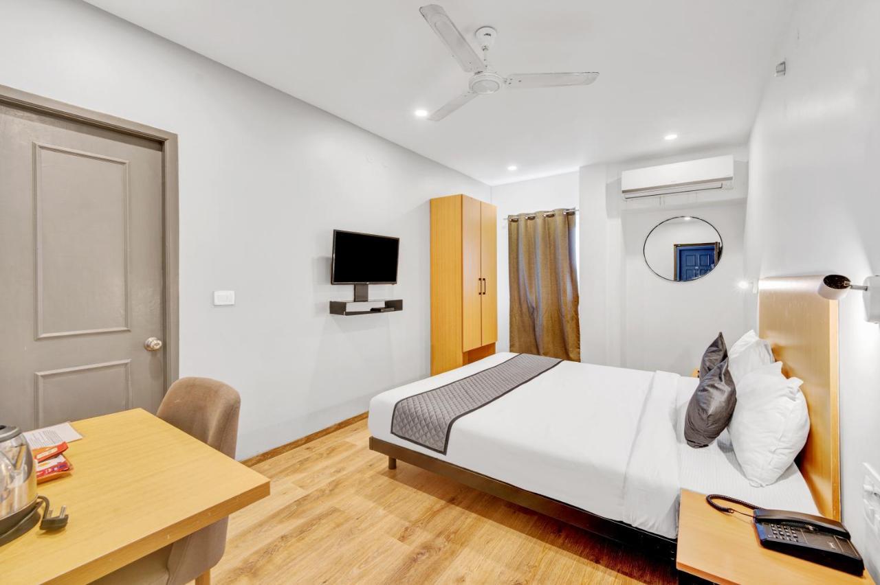 Upar Hotels Uthandi, Ecr Ченай Екстериор снимка